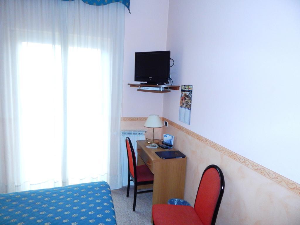 Hotel Torre Antica ロアーノ 部屋 写真