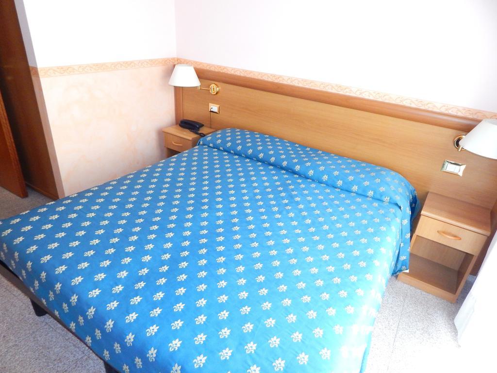 Hotel Torre Antica ロアーノ 部屋 写真
