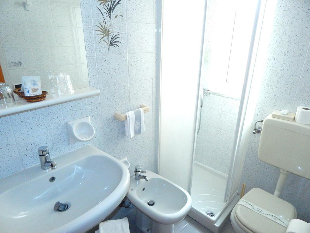 Hotel Torre Antica ロアーノ 部屋 写真